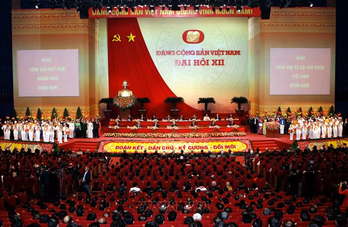 quang-canh-phien-khai-mac-dai-hoi-anh-ttxvn-221-10-54-29.jpg