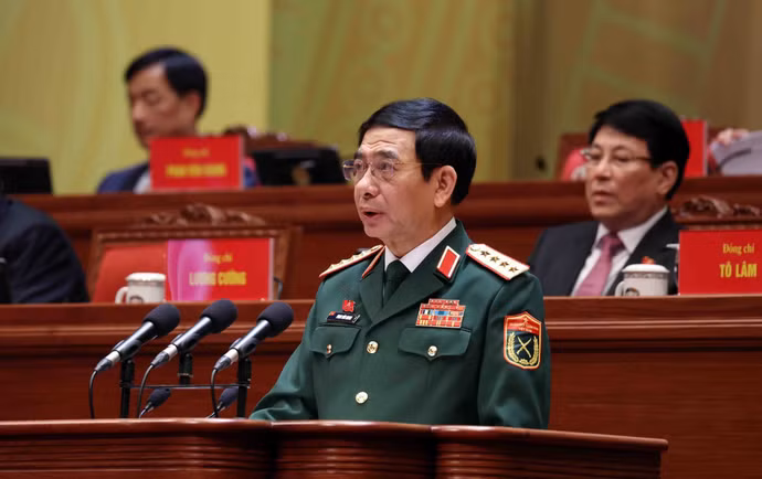 vna-potal-dai-hoi-dang-xiv-phien-thao-luan-tai-hoi-truong-ve-cac-van-kien-dai-hoi-8542570-1.jpg