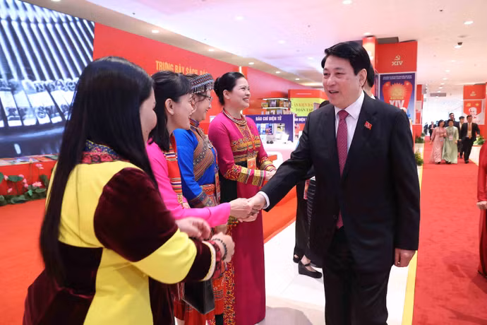 vna-potal-khai-mac-dai-hoi-xiv-cua-dang-8540016.jpg