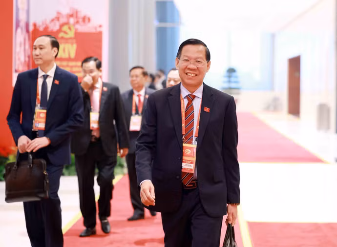 vna-potal-dai-bieu-toi-trung-tam-hoi-nghi-quoc-gia-du-phien-hop-tru-bi-dai-hoi-xiv-cua-dang-8537653.jpg