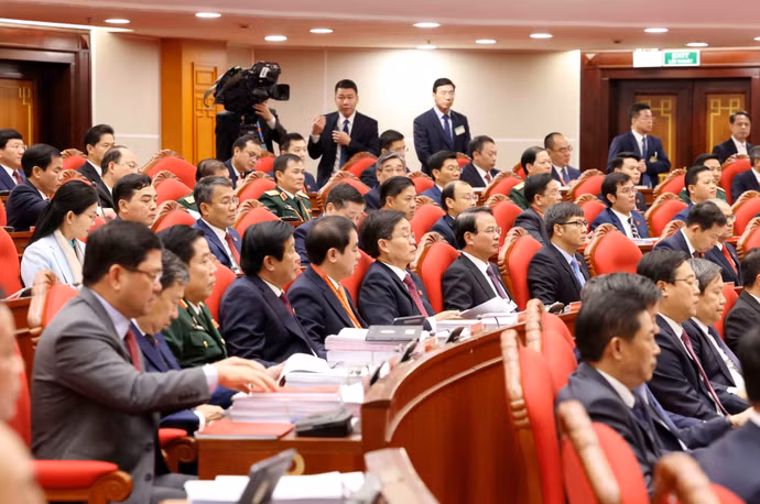 vna-potal-ban-chap-hanh-trung-uong-dang-khoa-xiv-tien-hanh-hoi-nghi-lan-thu-nhat-8547624.jpg