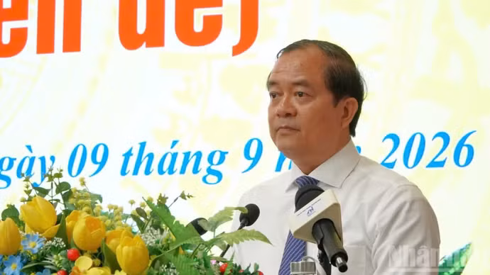 Chủ tịch Hội đồng nhân dân tỉnh Tây Ninh Nguyễn Hồng Thanh phát biểu bế mạc. (Ảnh: THANH PHONG)