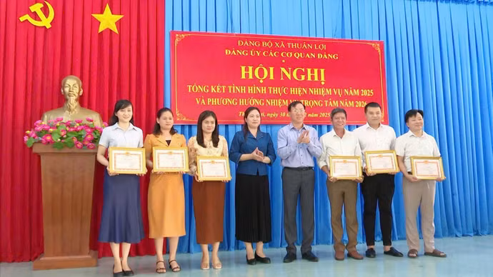 z7381623315104-9088510f8a71cc9c328154e63be19fee-6528.jpg