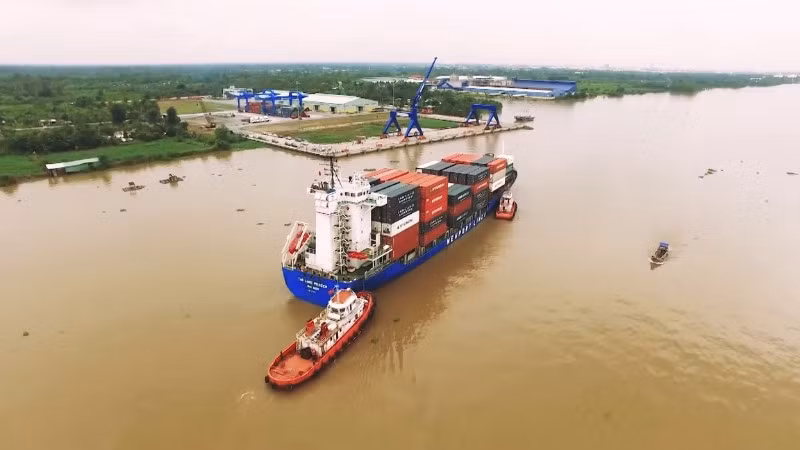Cần Thơ tháo gỡ các điểm nghẽn về hạ tầng, nhất là hạ tầng giao thông và logistics.