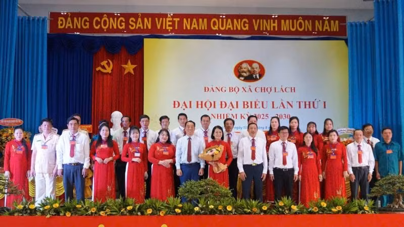 Đại hội đảng bộ xã Chợ Lách đã đề ra nhiều mục tiêu quan trọng trong phát triển kinh tế-xã hội tại địa phương.