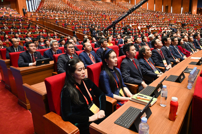 Các đại biểu Đoàn Mặt trận Tổ quốc và các Đoàn thể Trung ương dự khai mạc Đại hội.