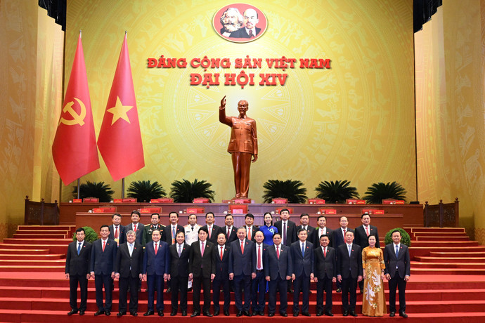 Các đại biểu Đoàn Hà Tĩnh chụp ảnh cùng Lãnh đạo Đảng, Nhà nước.