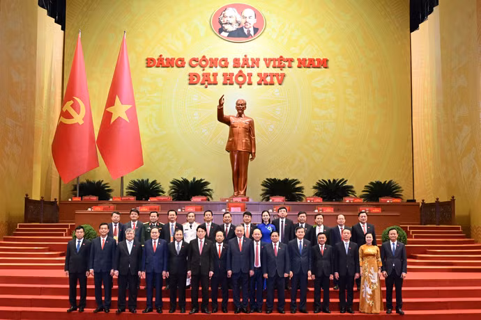 Các đại biểu Đoàn Hà Tĩnh chụp ảnh cùng Lãnh đạo Đảng, Nhà nước.