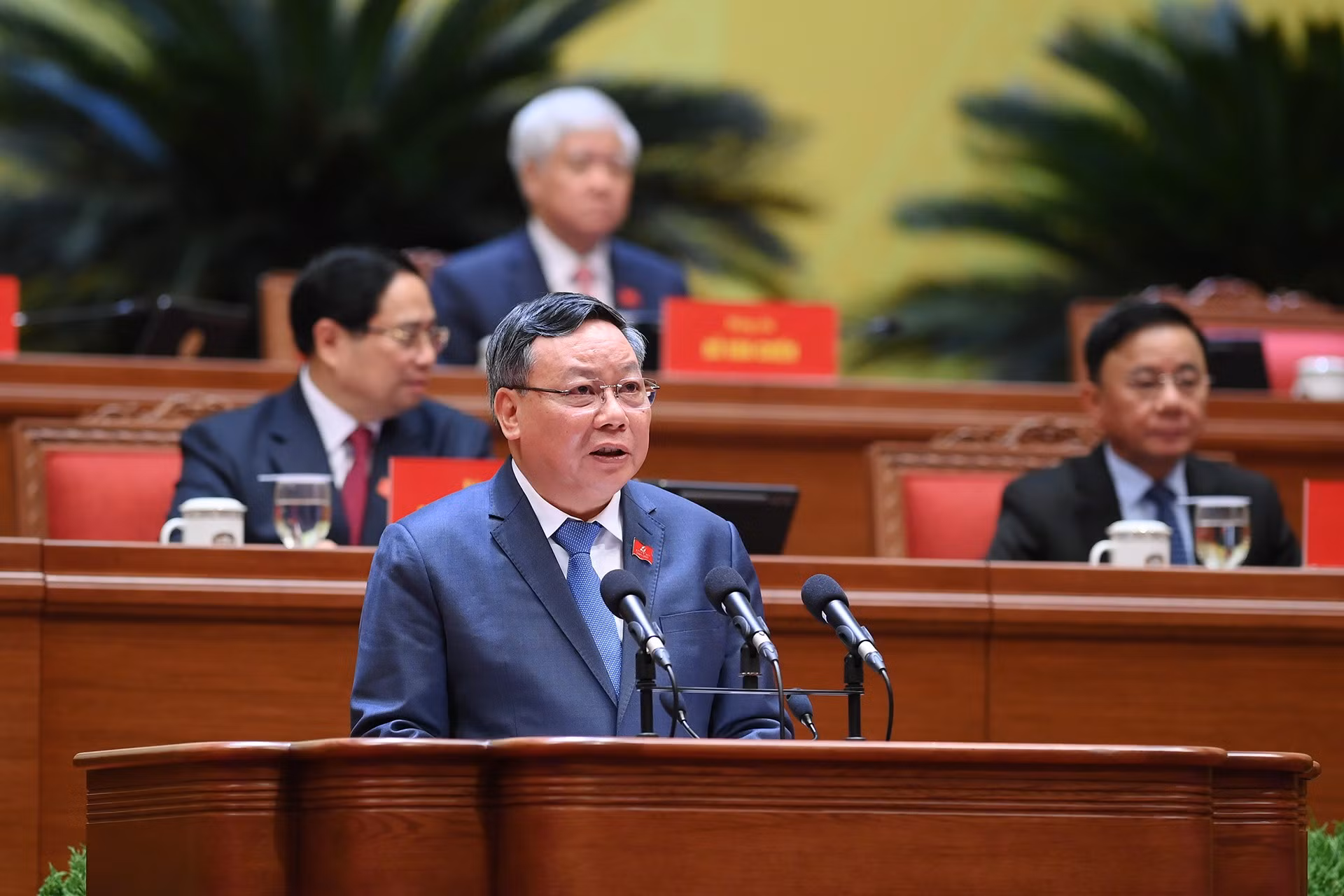 Đồng chí Nguyễn Văn Phong, Phó Bí thư Thường trực Thành ủy Hà Nội trình bày tham luận tại Đại hội XIV.