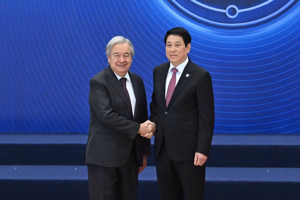 Chủ tịch nước Lương Cường đón Tổng Thư ký Liên hợp quốc tại sự kiện Lễ mở ký Công ước Hà Nội. (Ảnh: XUÂN KỲ-THỦY NGUYÊN)