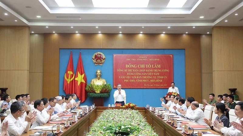 Tổng Bí thư Tô Lâm phát biểu chỉ đạo tại buổi làm việc. (Ảnh: TTXVN)