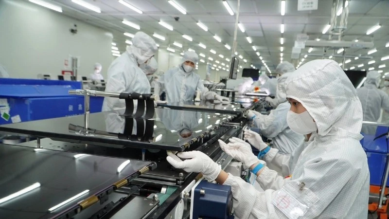 Sản xuất tại Công ty trách nhiệm hữu hạn Công nghệ cao Coretronic Việt Nam, một trong những dự án công nghệ cao của Thành phố Hồ Chí Minh.