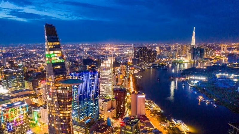 Thành phố Hồ Chí Minh về đêm.