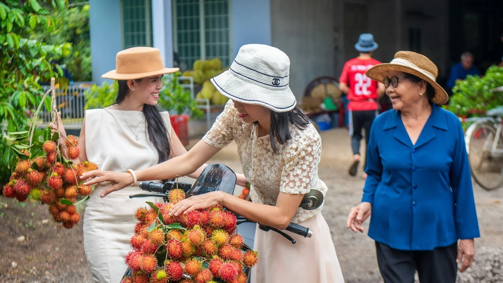 Người dân thụ hưởng từ quá trình xây dựng nông thôn mới ở Đồng Nai.