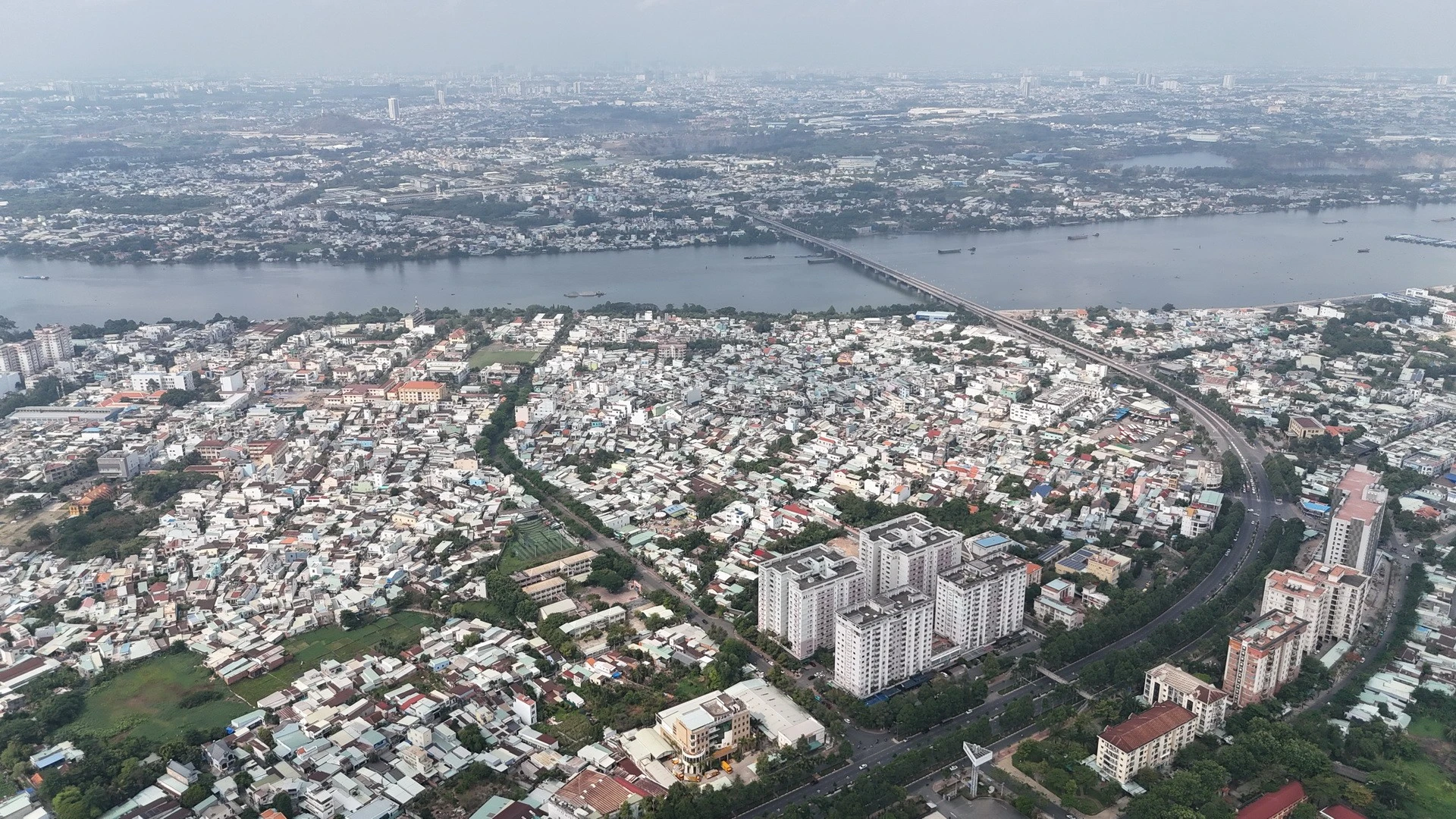 Tiến độ là mệnh lệnh, chất lượng là danh dự