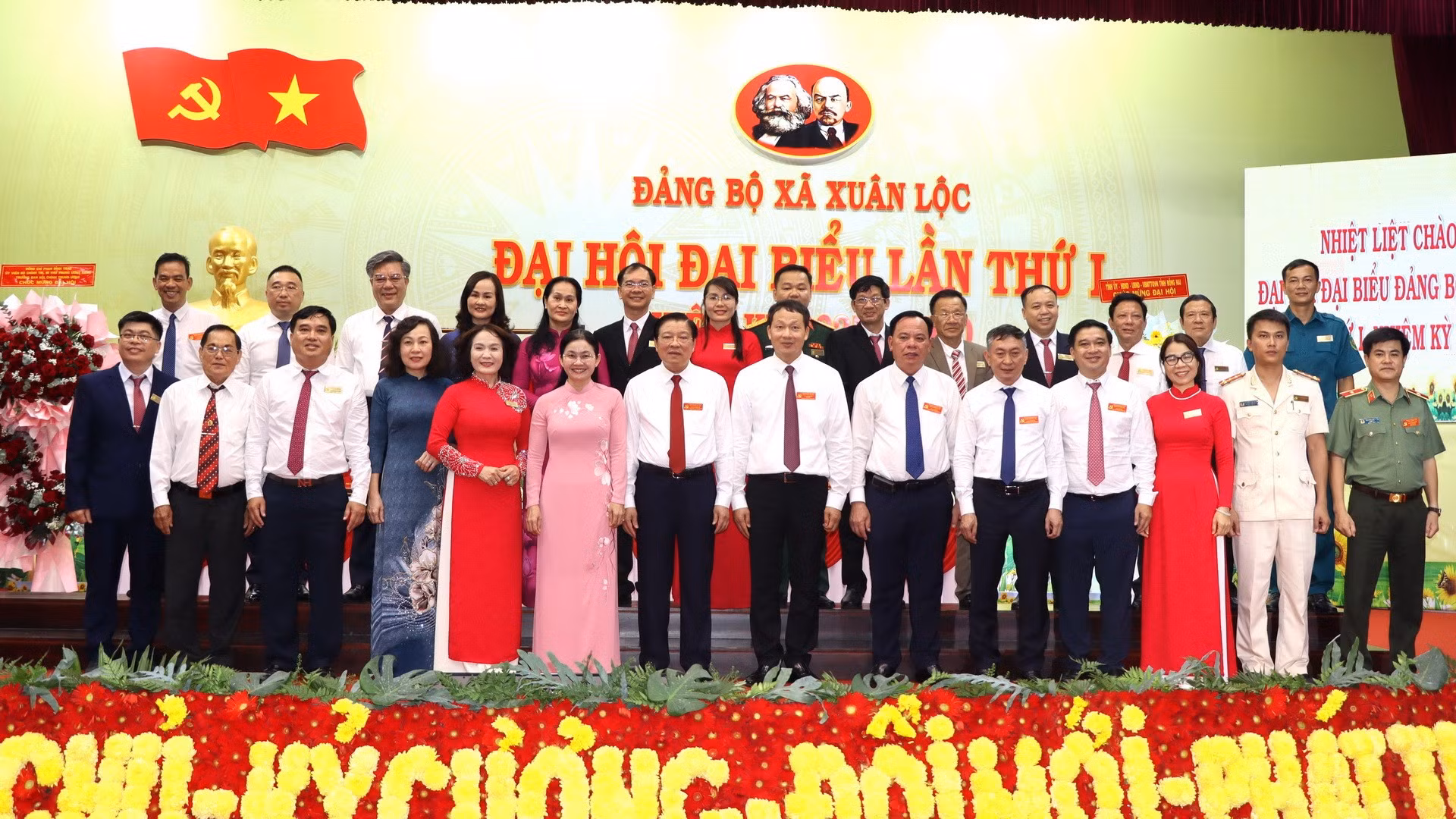 Các đồng chí lãnh đạo Trung ương và tỉnh Đồng Nai tham dự Đại hội Đảng bộ xã Xuân Lộc lần thứ I, nhiệm kỳ 2025-2030.