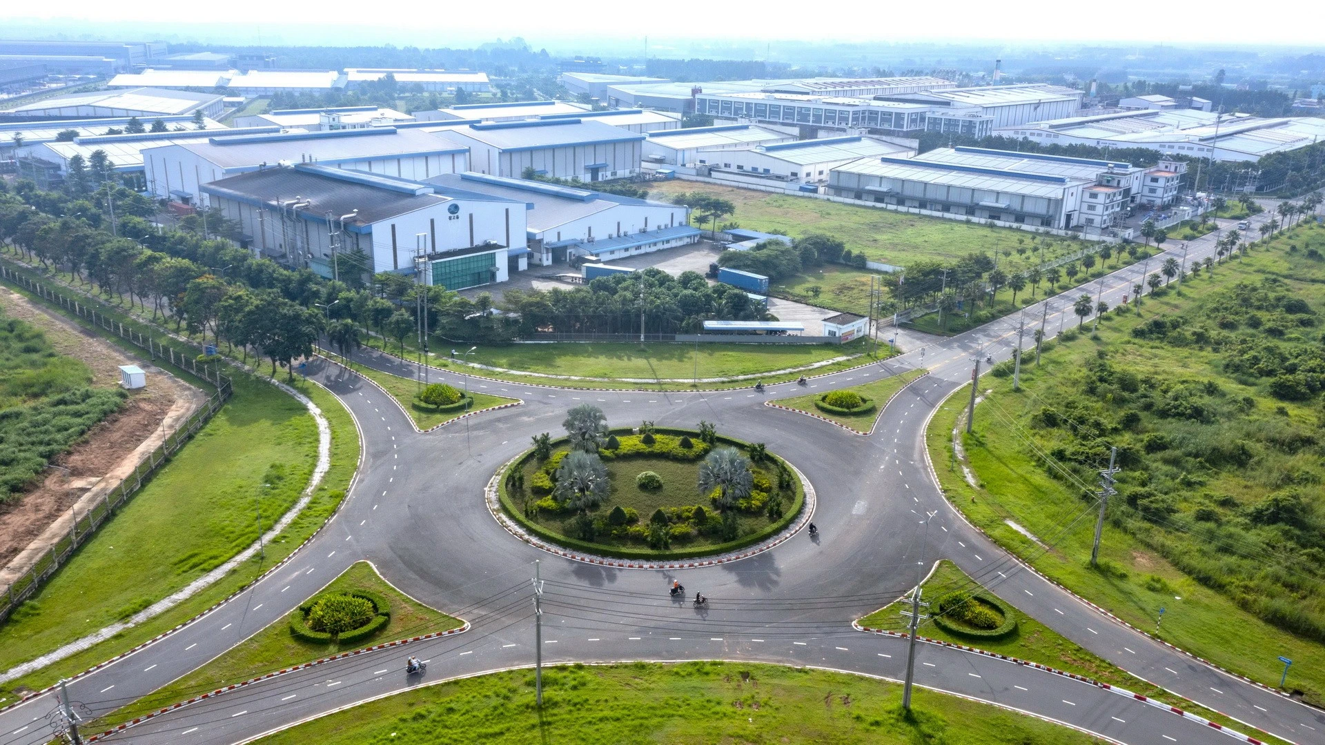 Một góc Khu công nghiệp Giang Điền, xã An Viễn.