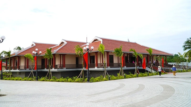 Khu vực nhà truyền thống tại Khu lưu niệm Chi bộ An Nam Cộng sản Đảng.