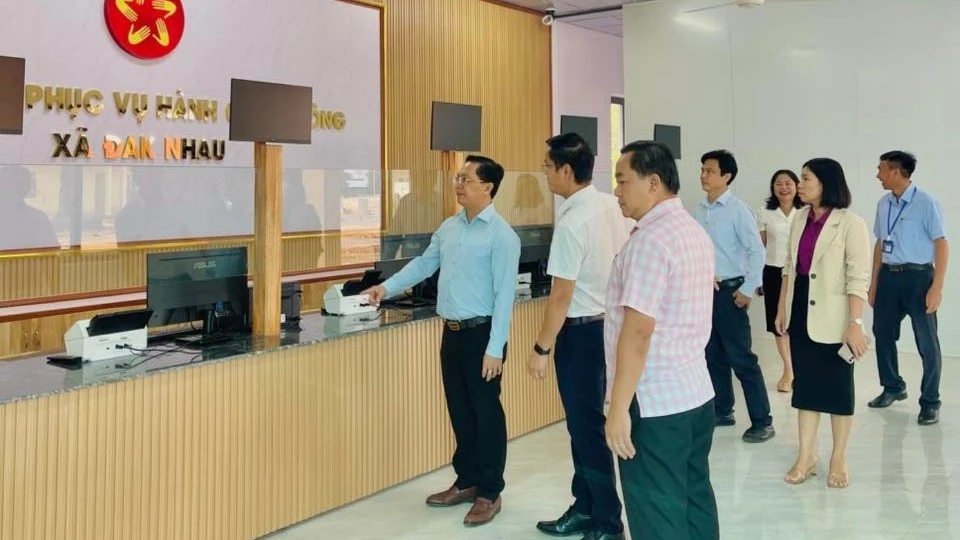 Lãnh đạo tỉnh Đồng Nai kiểm tra Trung tâm phục vụ hành chính công xã Đắk Nhau trước khi đi vào hoạt động