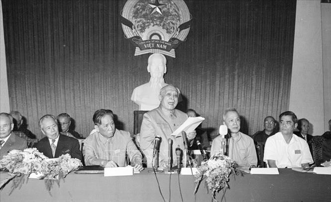 Đại hội Mặt trận thống nhất Việt Nam được tổ chức tại TP Hồ Chí Minh từ ngày 31/1 - 4/2/1977, hợp nhất 3 tổ chức: Mặt trận Tổ quốc Việt Nam, Mặt trận Dân tộc Giải phóng miền Nam Việt Nam, Liên minh các lực lượng dân tộc, dân chủ và hoà bình Việt Nam, lấy tên là Mặt trận Tổ quốc Việt Nam. (Ảnh: Kim Hùng/TTXVN)