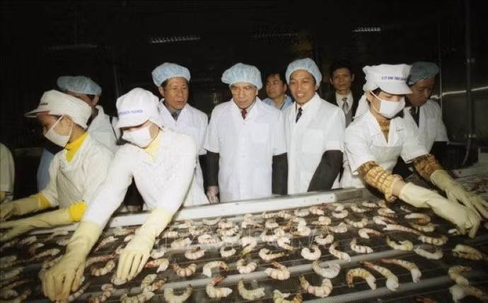 vna-potal-dai-hoi-lan-thu-ix-cua-dang-phat-huy-suc-manh-toan-dan-toc-day-manh-cong-nghiep-hoa-hien-dai-hoa-093139862-stand.jpg