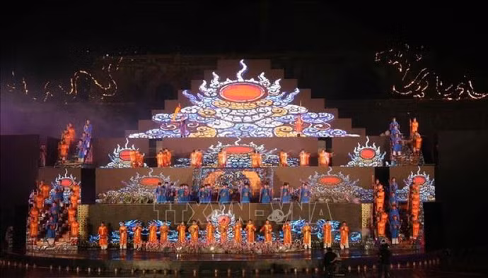 nha-nhac-cung-dinh-hue.jpg