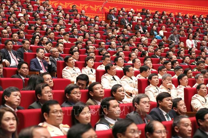 vna-potal-be-mac-dai-hoi-dang-toan-quoc-lan-thu-xiii-stand.jpg