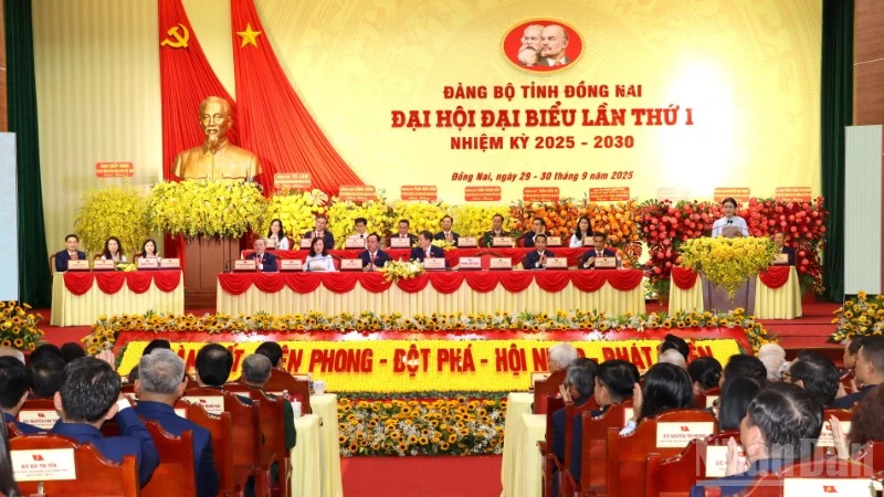 Quang cảnh phiên khai mạc Đại hội đại biểu Đảng bộ tỉnh Đồng Nai lần thứ I, nhiệm kỳ 2025-2030.