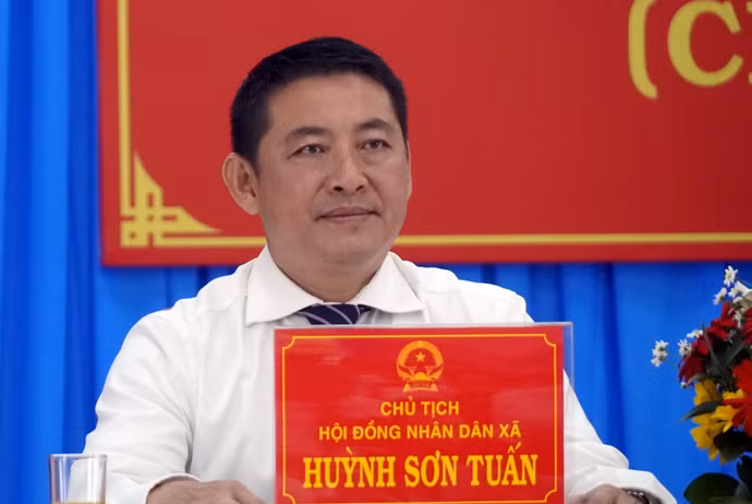 huynh-son-tuan.jpg