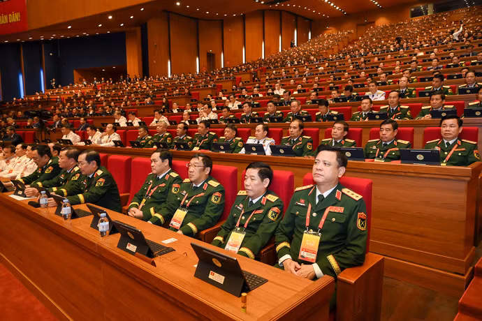 doan-quan-doi-2.jpg