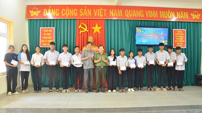 bg1.jpg