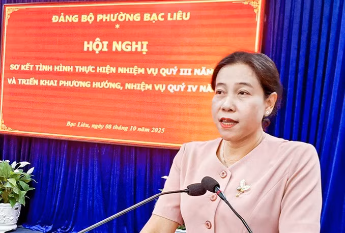 dong-chi-to-viet-thu.jpg