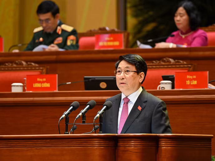 Đồng chí Lương Cường, Ủy viên Bộ Chính trị, Chủ tịch nước đọc diễn văn, tuyên bố khai mạc Đại hội.