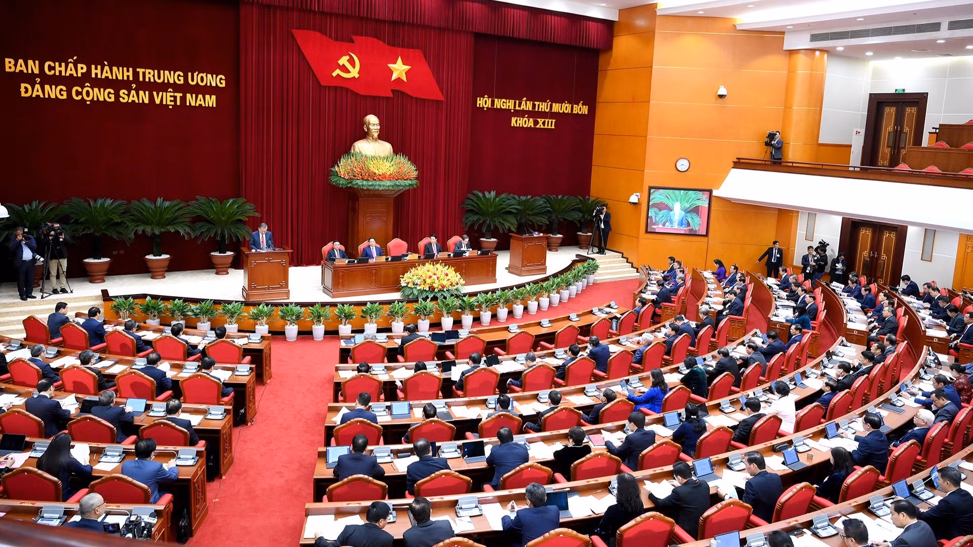 Hội nghị lần thứ 14 Ban Chấp hành Trung ương Đảng Cộng sản Việt Nam khóa XIII khai mạc trọng thể tại Thủ đô Hà Nội. (Ảnh: ĐĂNG KHOA)